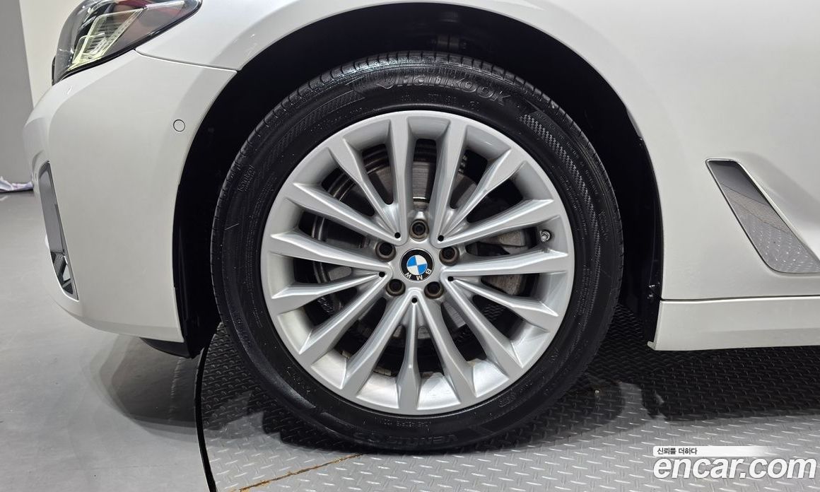 BMW 5-Series 523D Luxury