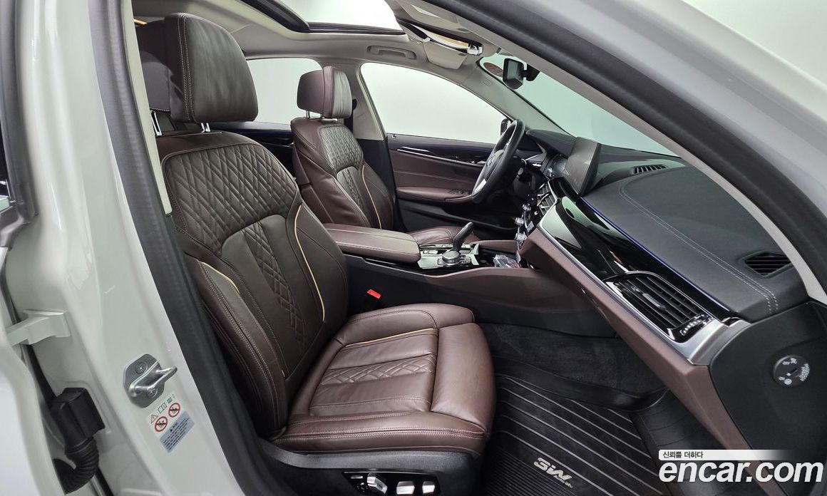 BMW 5-Series 523D Luxury
