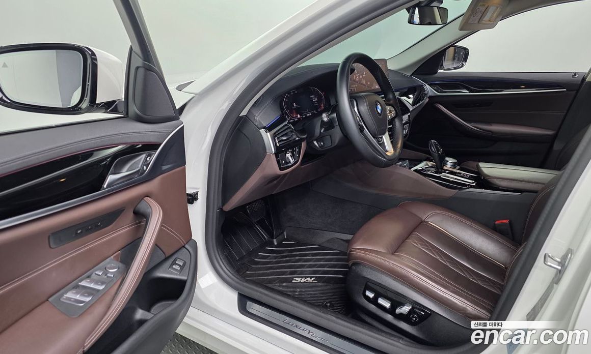 BMW 5-Series 523D Luxury