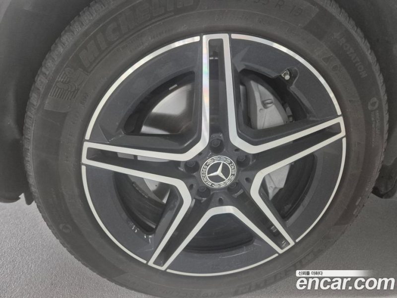 Mercedes Benz GLC-Class GLC300 4MATIC Premium Coupe