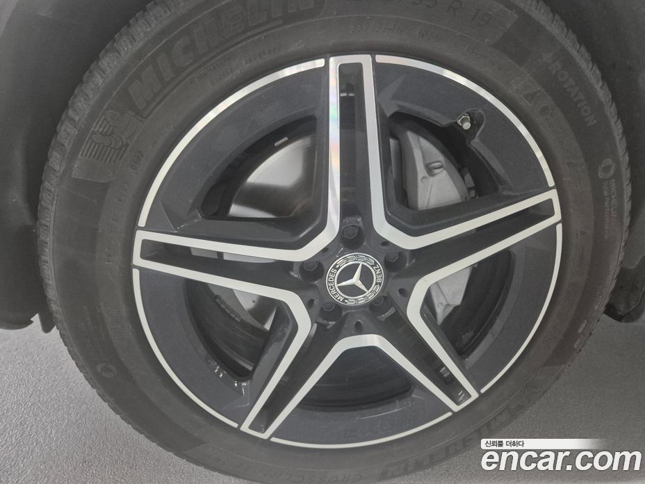 Mercedes Benz GLC-Class GLC300 4MATIC Premium Coupe