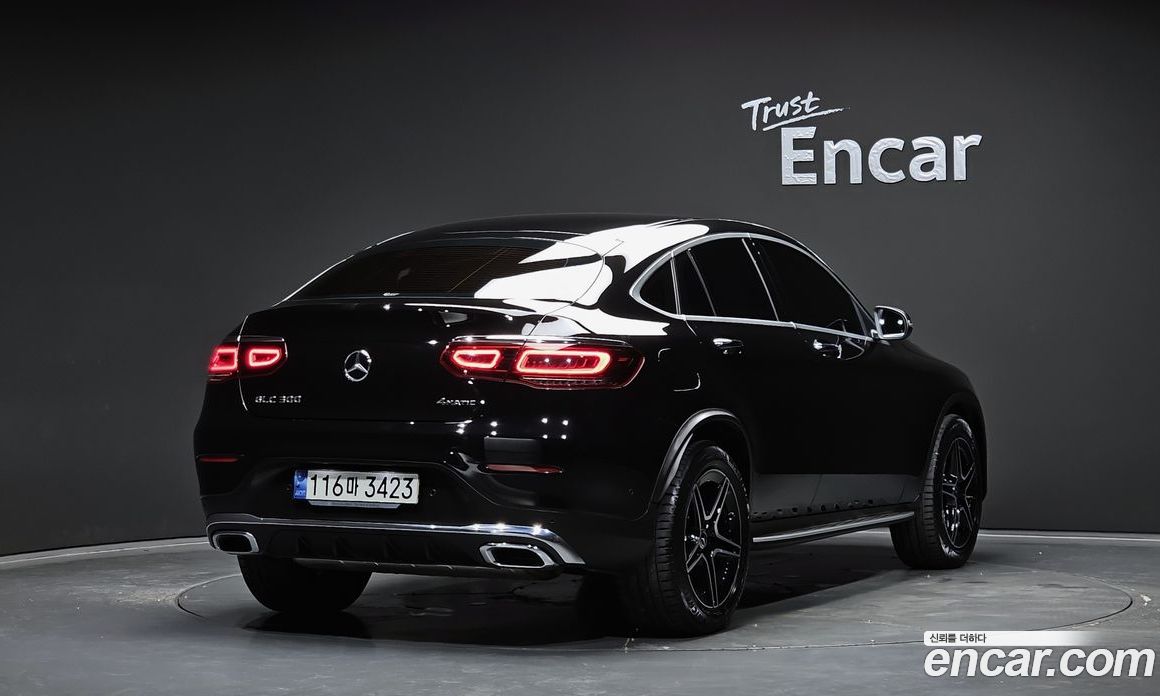Mercedes Benz GLC-Class GLC300 4MATIC Premium Coupe