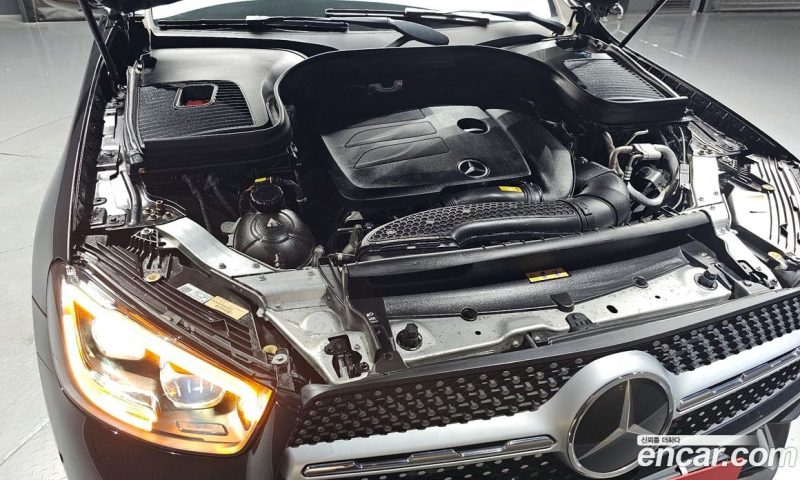 Mercedes Benz GLC-Class GLC300 4MATIC Premium Coupe