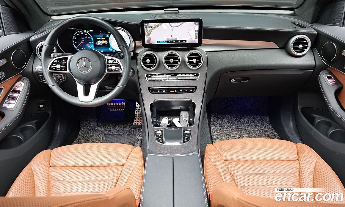 Mercedes Benz GLC-Class GLC300 4MATIC Premium Coupe