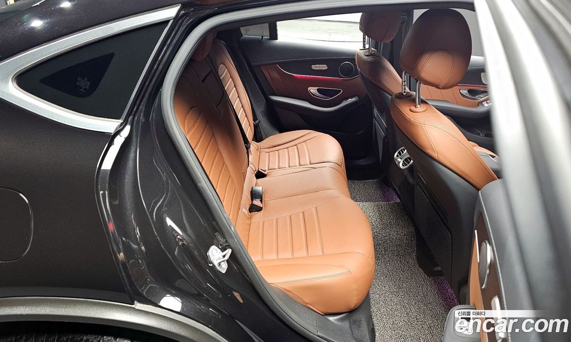 Mercedes Benz GLC-Class GLC300 4MATIC Premium Coupe