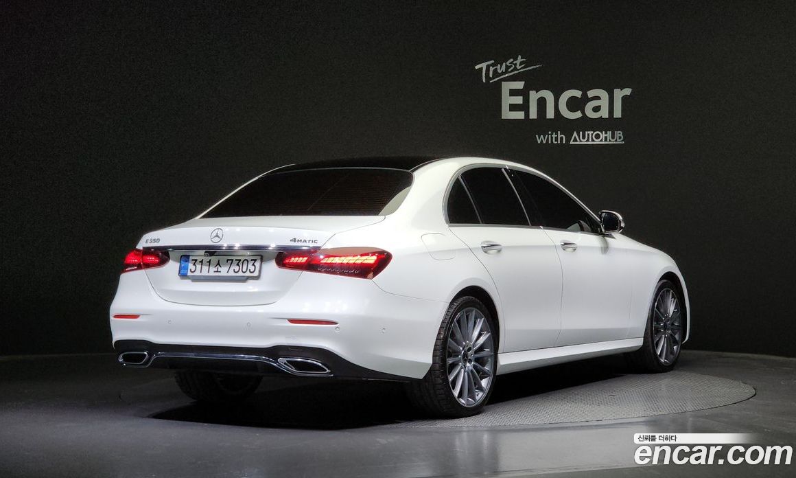 Mercedes Benz E-Class E350 4MATIC AMG Line