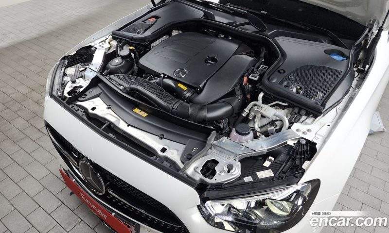Mercedes Benz E-Class E350 4MATIC AMG Line