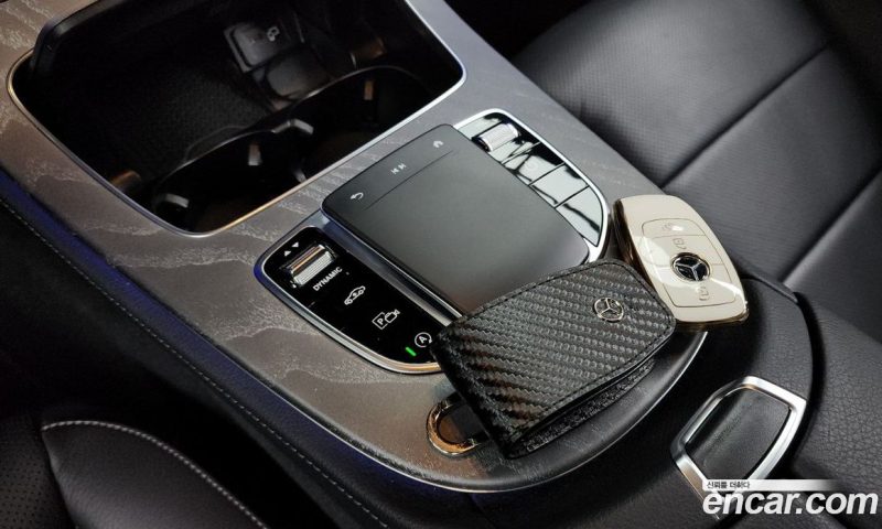 Mercedes Benz E-Class E350 4MATIC AMG Line
