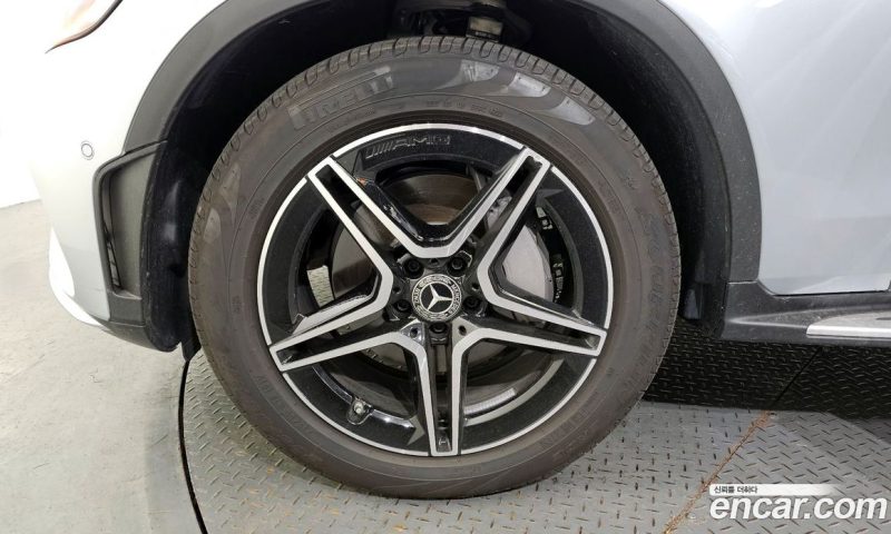 Mercedes Benz GLC-Class GLC300 4MATIC