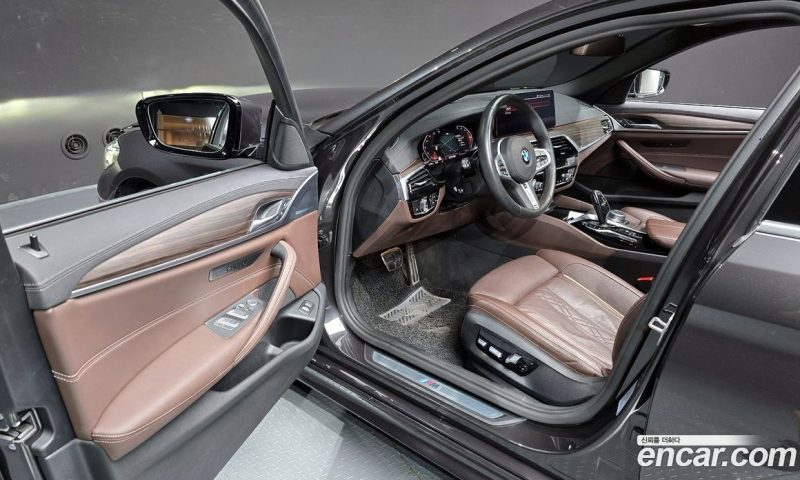 BMW 5-Series 523D M Sport