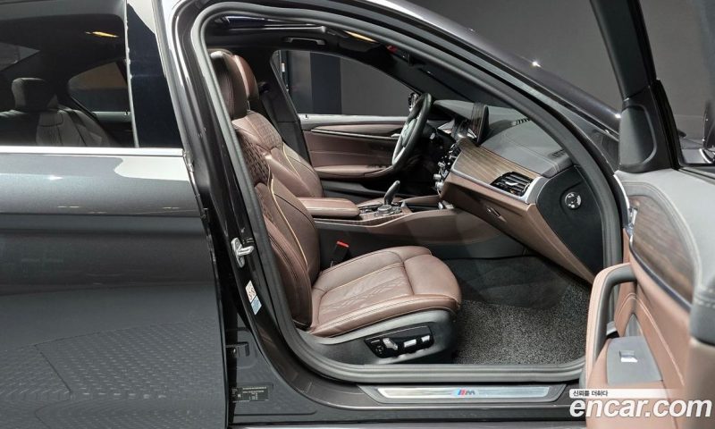 BMW 5-Series 523D M Sport