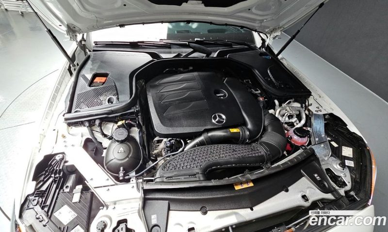 Mercedes Benz E-Class E350 4MATIC AMG Line