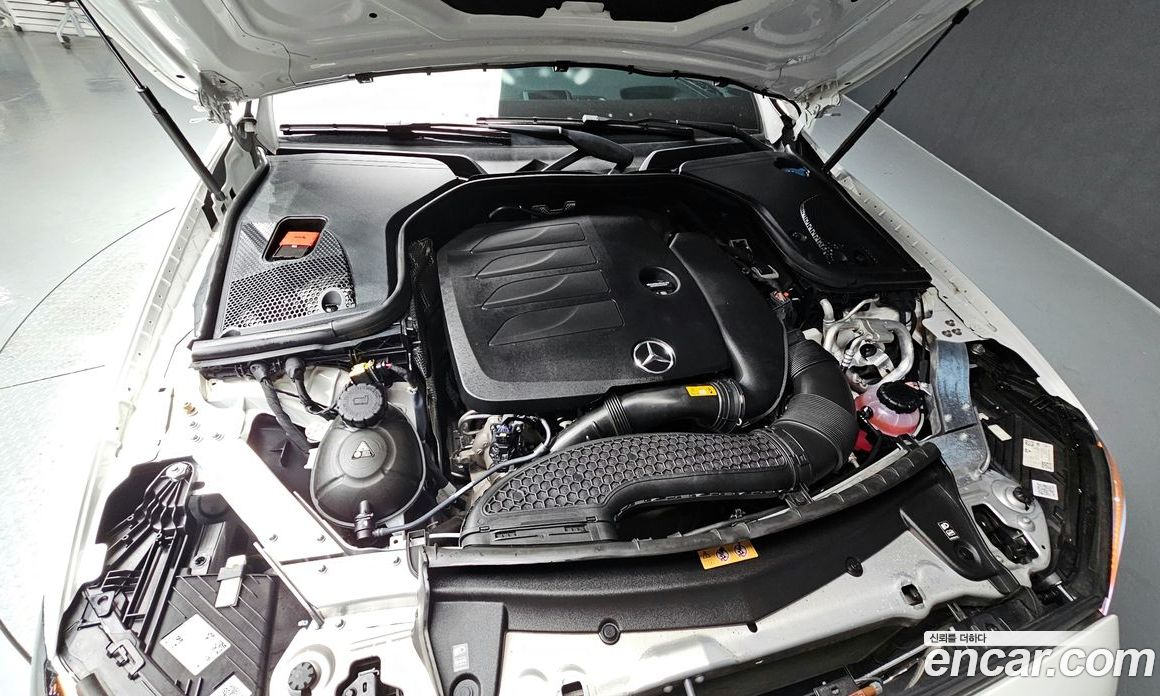 Mercedes Benz E-Class E350 4MATIC AMG Line