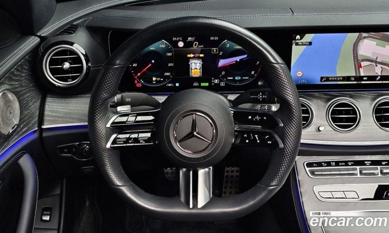 Mercedes Benz E-Class E350 4MATIC AMG Line