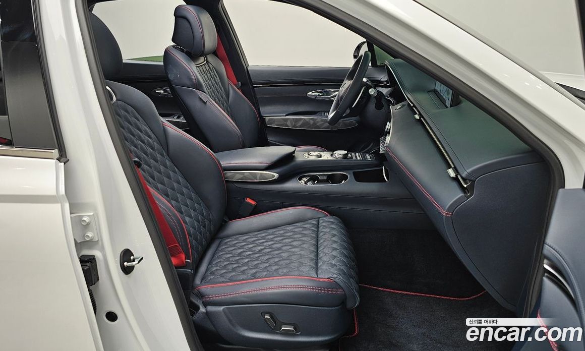 Genesis GV70 2.5T Gasoline AWD