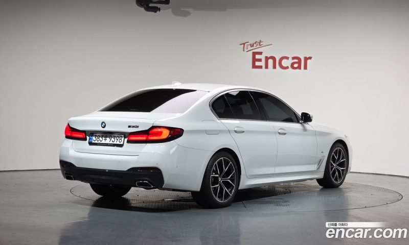 BMW 5-Series i530 M Sport Package