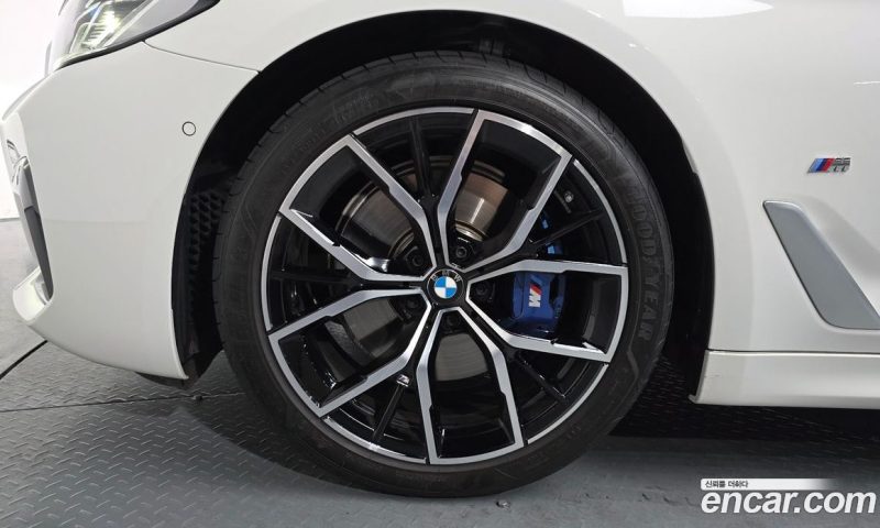 BMW 5-Series i530 M Sport Package