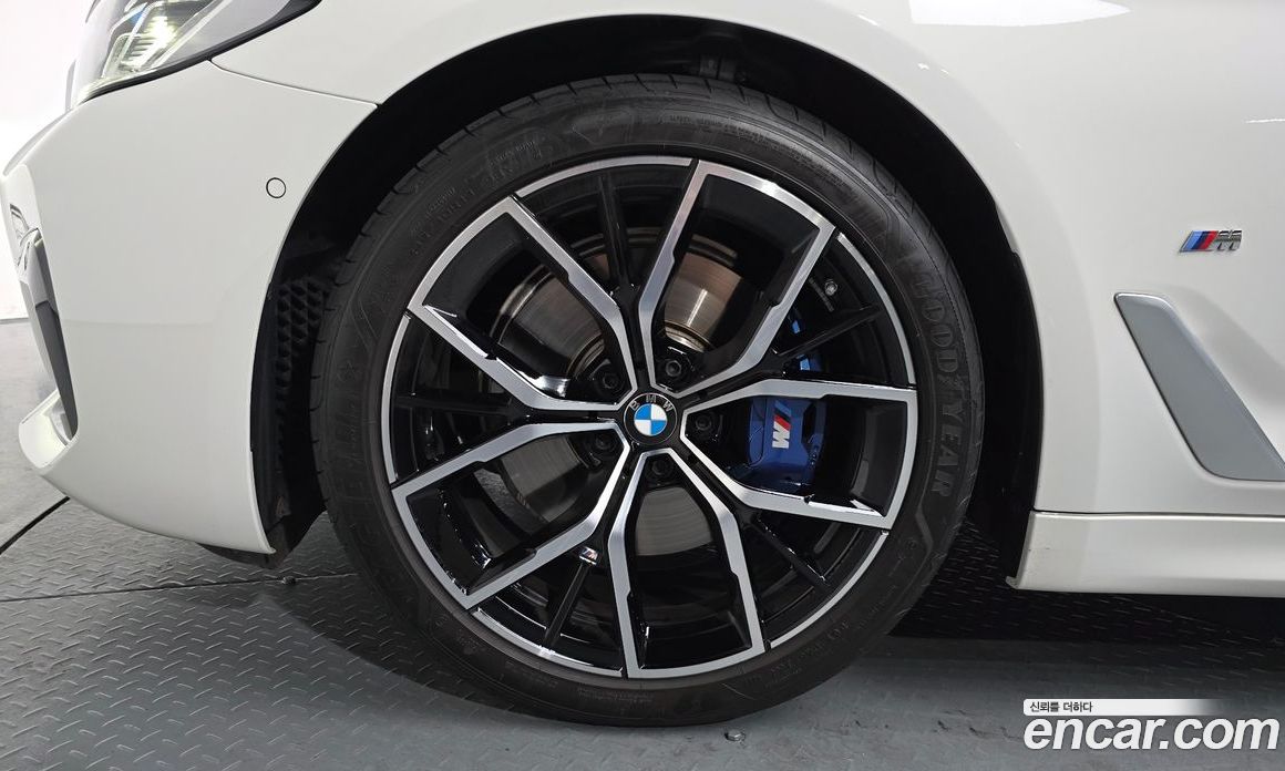 BMW 5-Series i530 M Sport Package