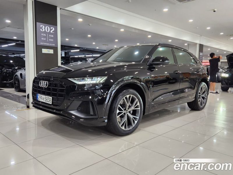 Audi Q8 55 TFSI Quattro Premium