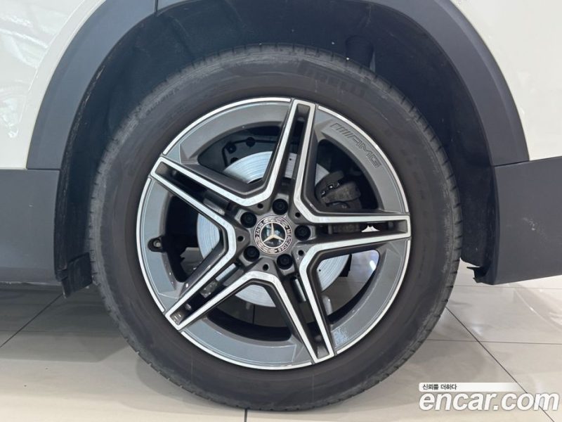 Mercedes Benz GLB-Class GLB250 4MATIC