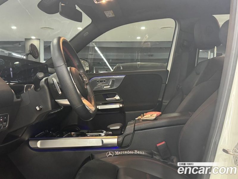 Mercedes Benz GLB-Class GLB250 4MATIC