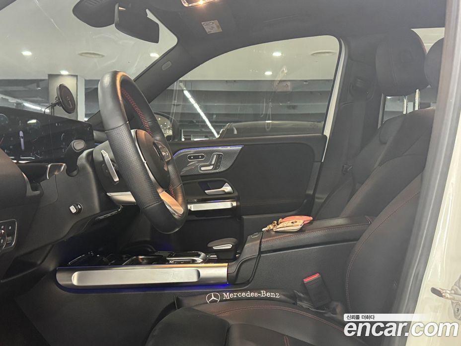 Mercedes Benz GLB-Class GLB250 4MATIC