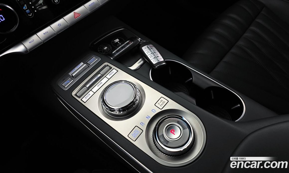 Genesis GV70 2.5T Gasoline 2WD