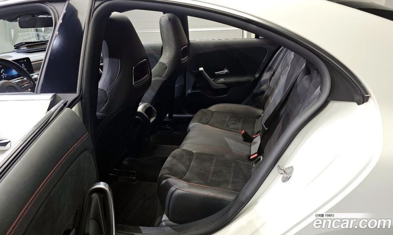 Mercedes Benz CLA-Class CLA250 4MATIC
