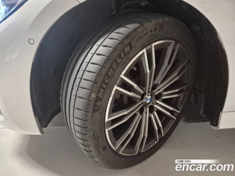 BMW 3-Series i320 M Sport