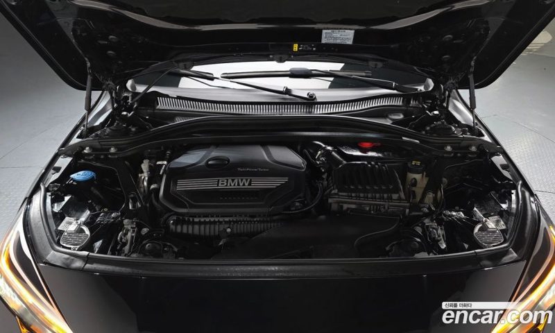 BMW 2-Series i220 Advantage