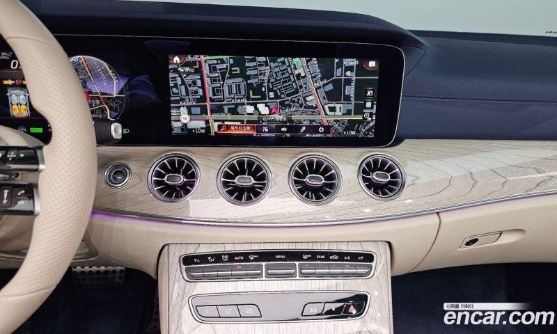 Mercedes Benz E-Class E450 4MATIC Cabriolet