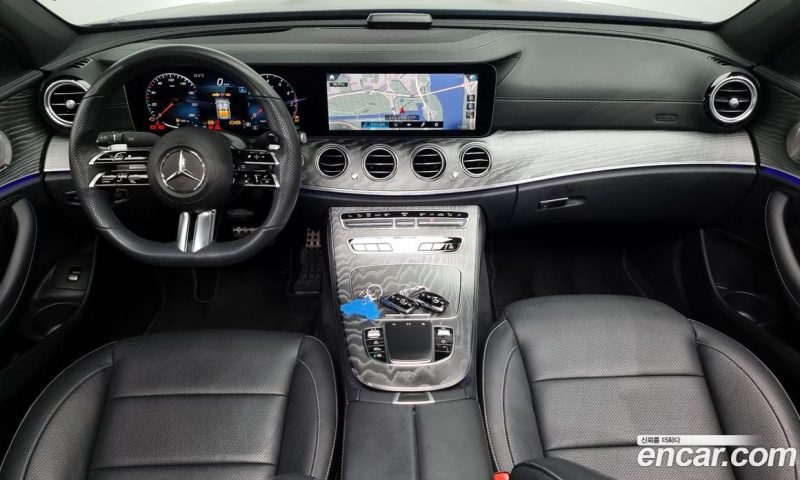 Mercedes Benz E-Class E350 4MATIC AMG Line