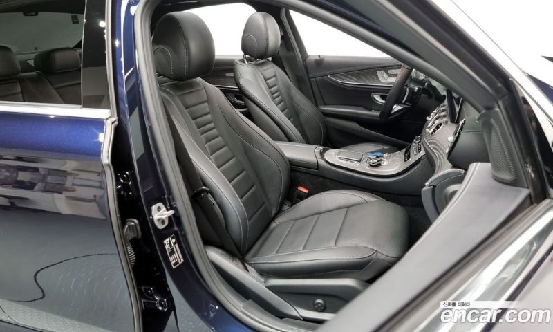 Mercedes Benz E-Class E350 4MATIC AMG Line