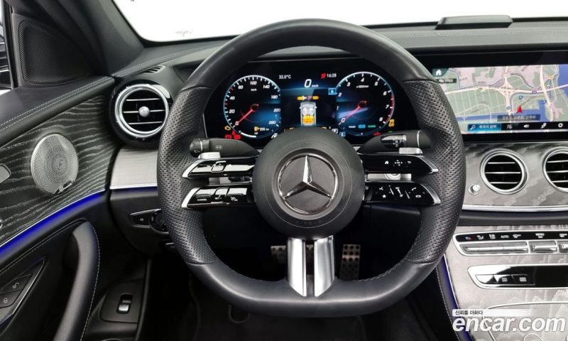 Mercedes Benz E-Class E350 4MATIC AMG Line