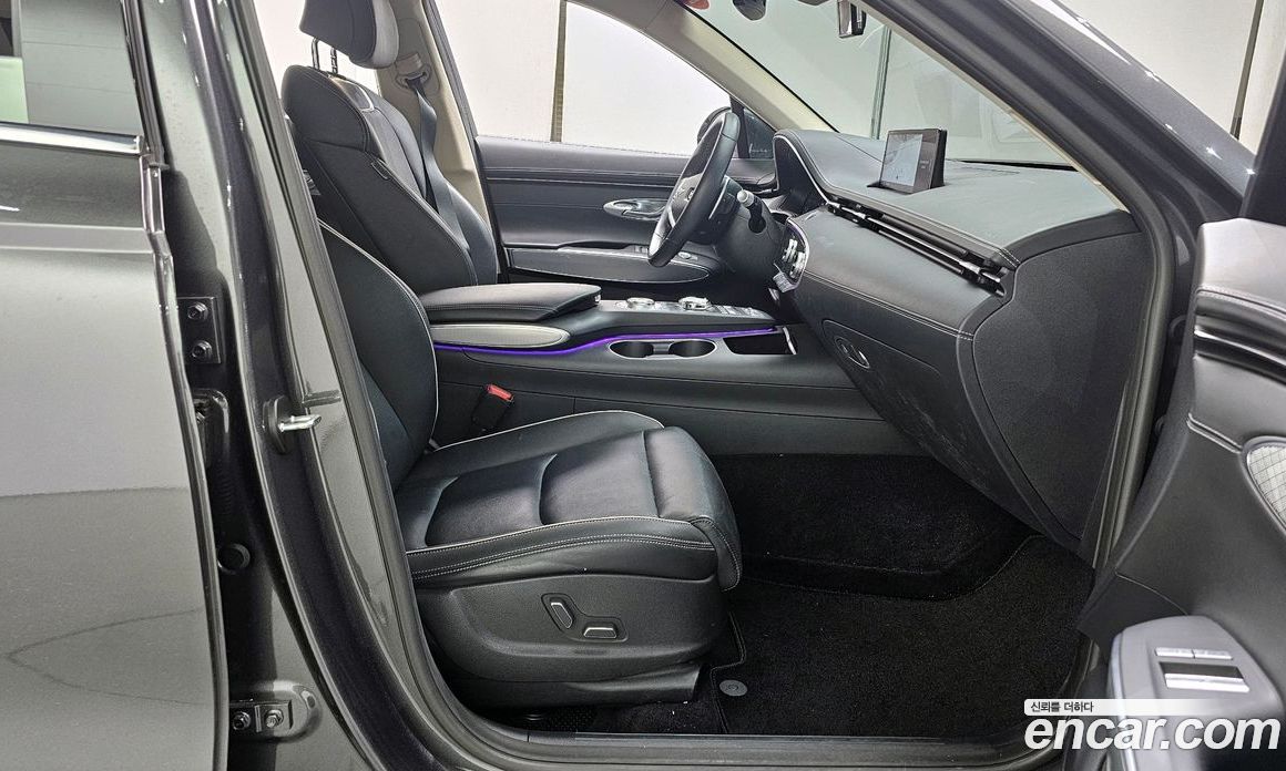 Genesis GV70 2.5T Gasoline AWD