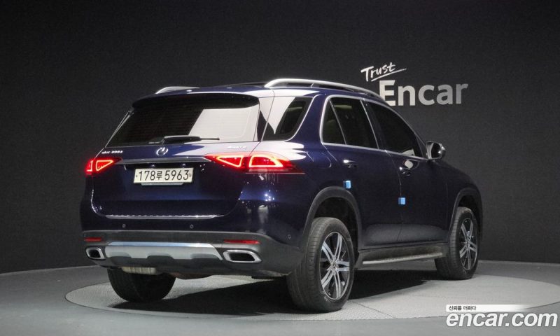 Mercedes Benz GLE-Class GLE300d 4MATIC