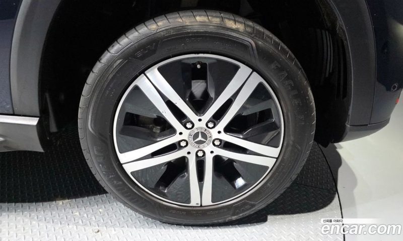 Mercedes Benz GLE-Class GLE300d 4MATIC