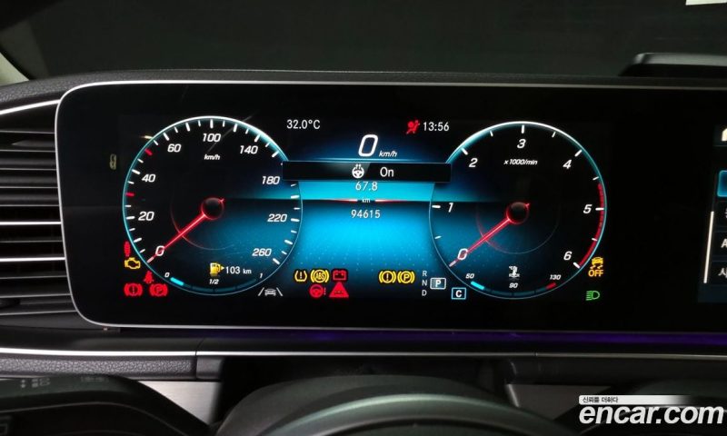 Mercedes Benz GLE-Class GLE300d 4MATIC