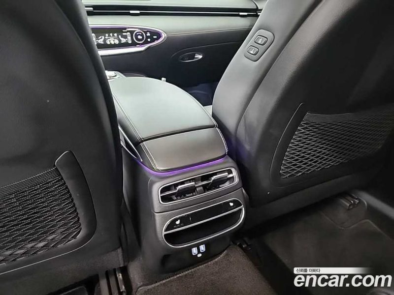 Genesis GV70 2.5T Gasoline 2WD