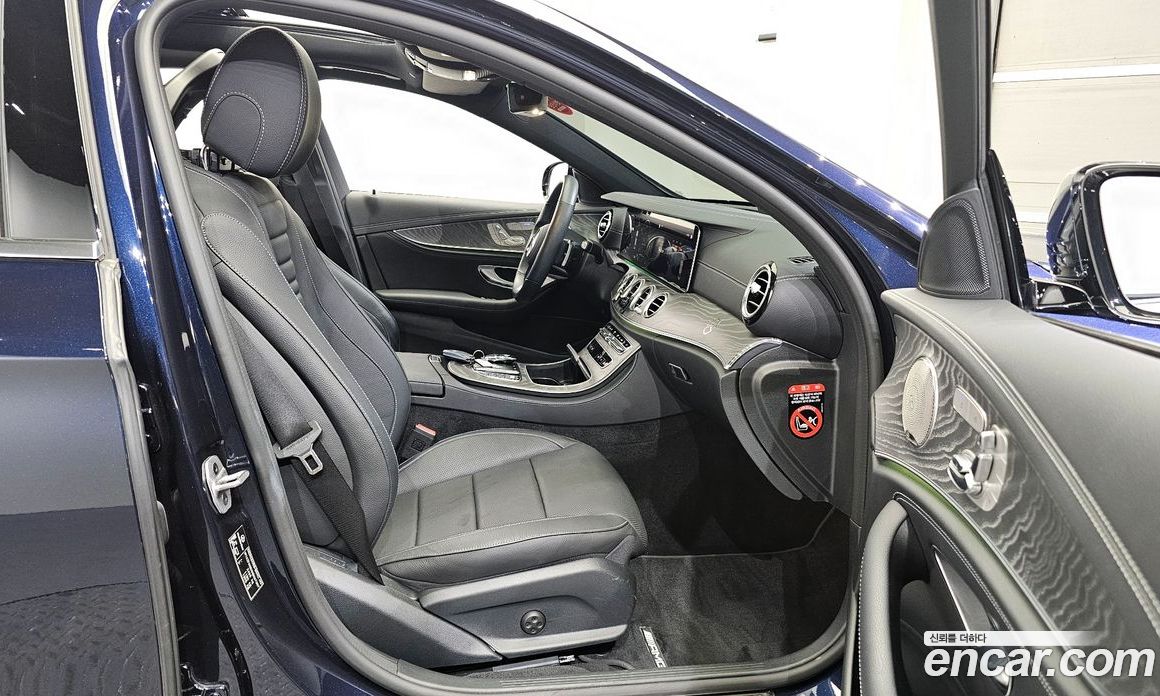 Mercedes Benz E-Class E350 4MATIC AMG Line