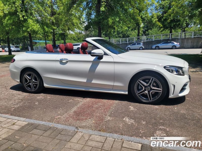 Mercedes Benz C-Class C200 Cabriolet