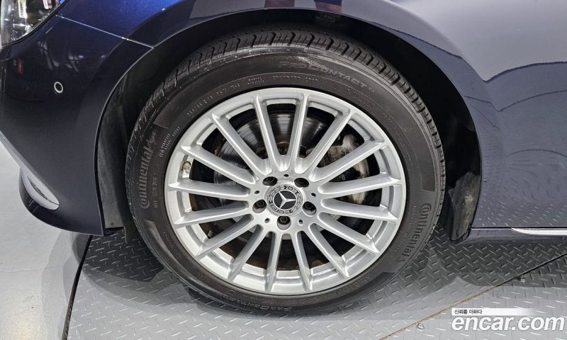 Mercedes Benz E-Class E250 Exclusive