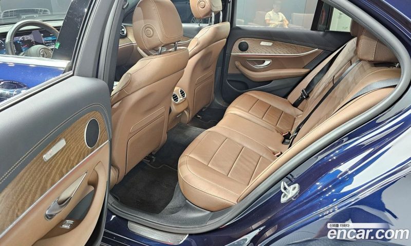 Mercedes Benz E-Class E250 Exclusive