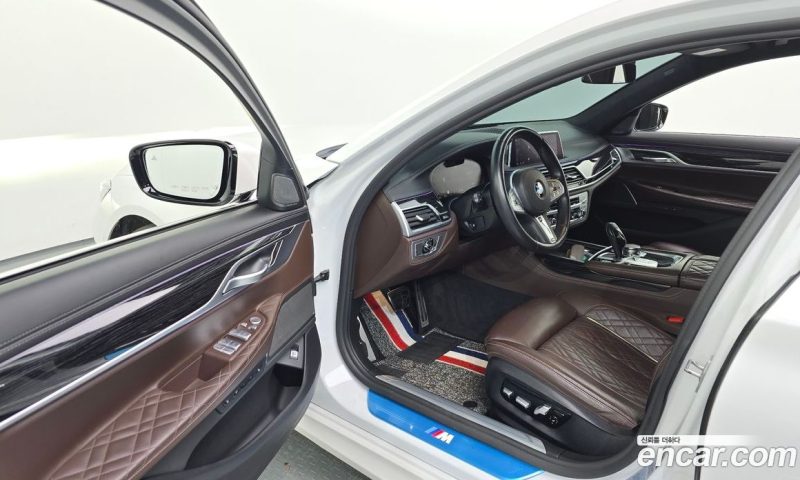 BMW 7-Series 740Li xDrive M Sport Package