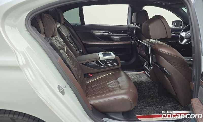 BMW 7-Series 740Li xDrive M Sport Package