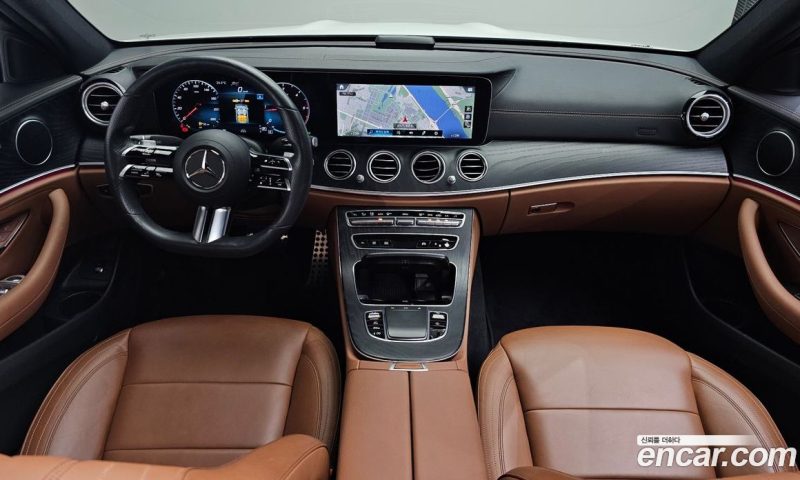 Mercedes Benz E-Class E220d 4MATIC AMG Line