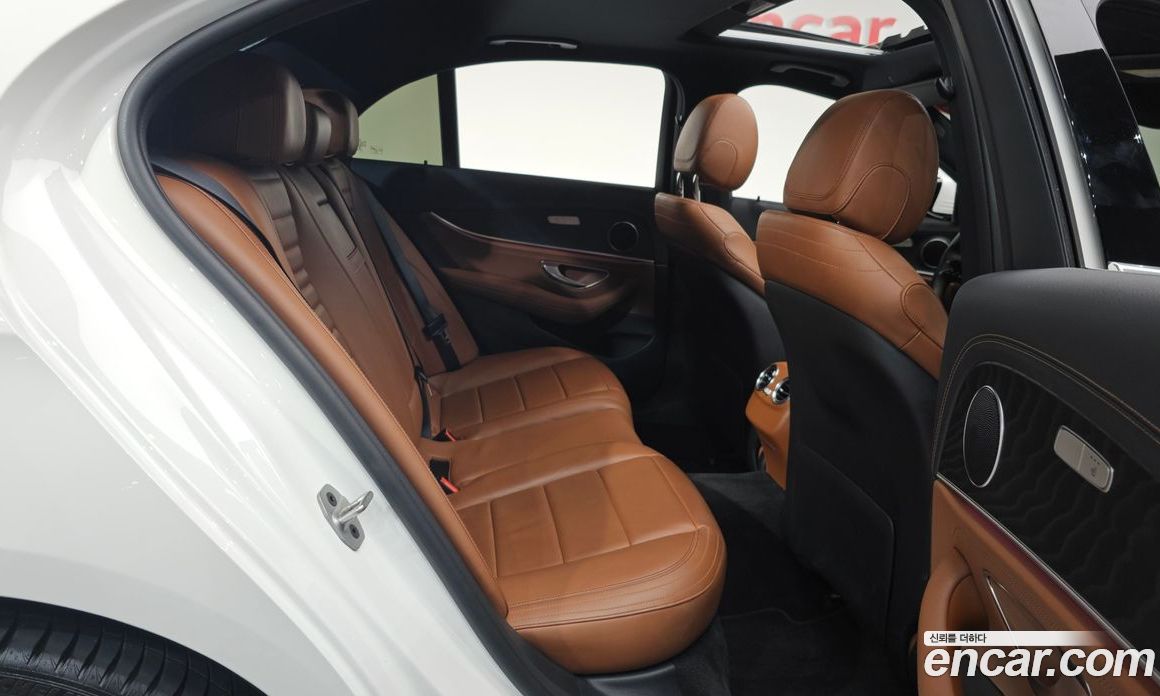 Mercedes Benz E-Class E220d 4MATIC AMG Line