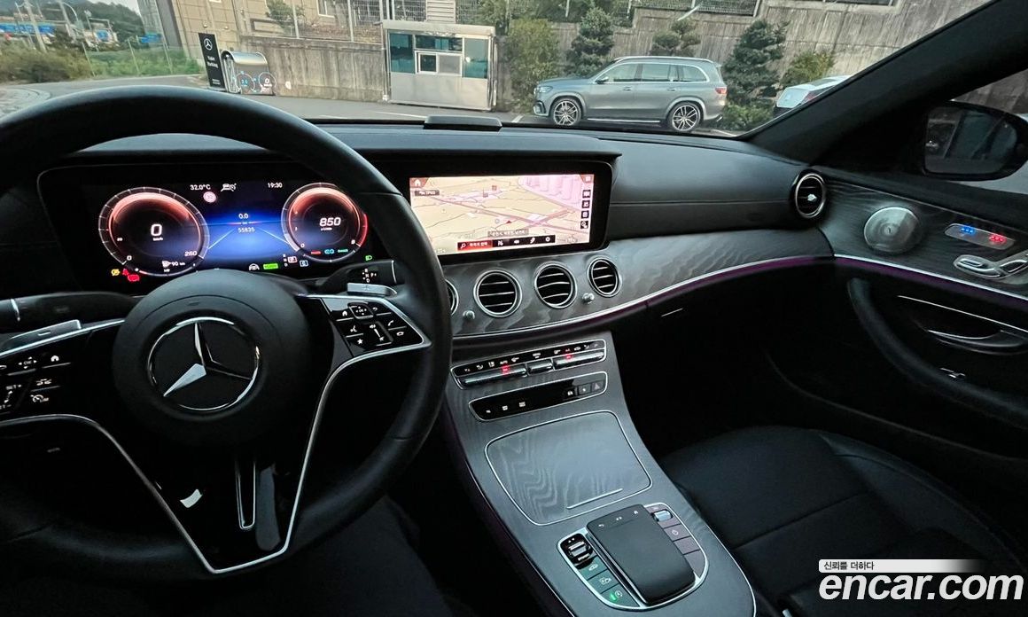Mercedes Benz E-Class E350 4MATIC Avantgarde
