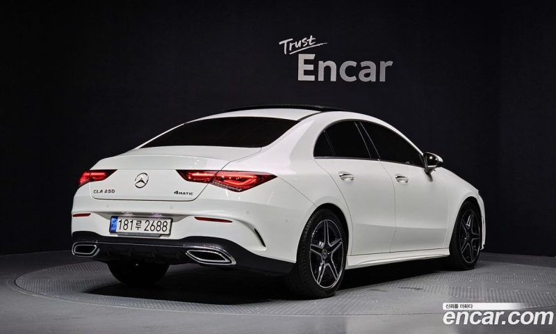 Mercedes Benz CLA-Class CLA250 4MATIC