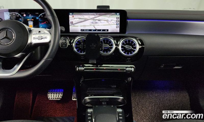 Mercedes Benz CLA-Class CLA250 4MATIC